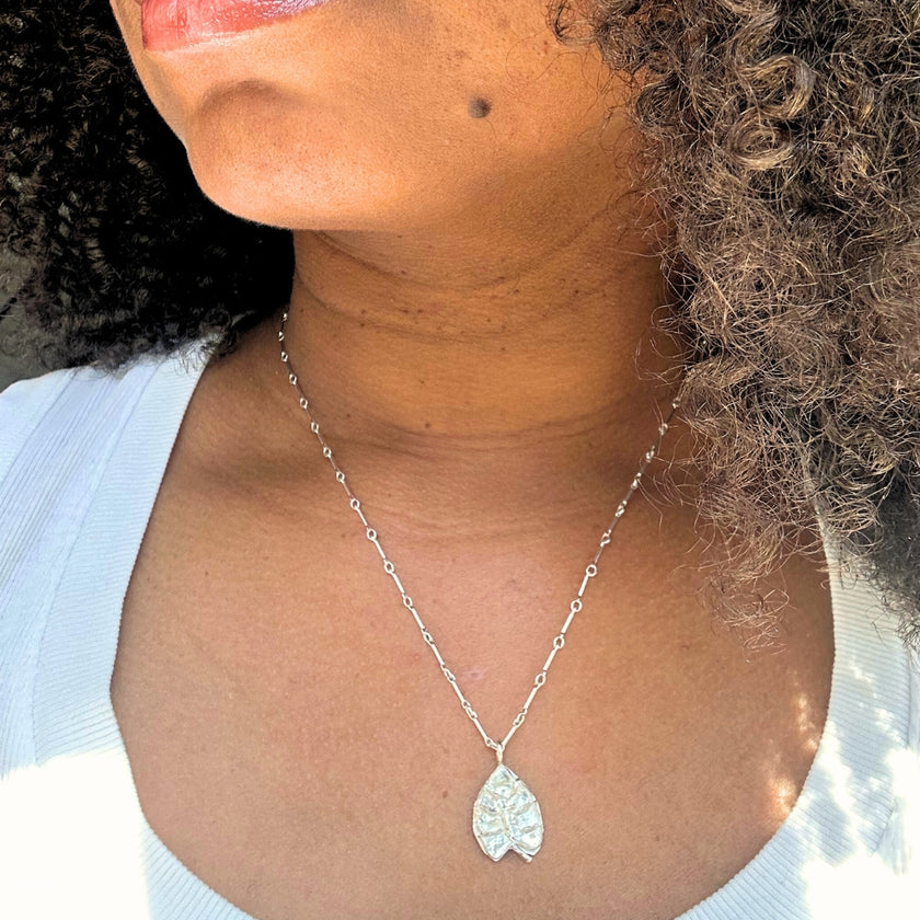 Breadfruit Leaf Silver Pendant Chain Necklace - Tropical Leaf - Nickel-Free Hypoallergenic