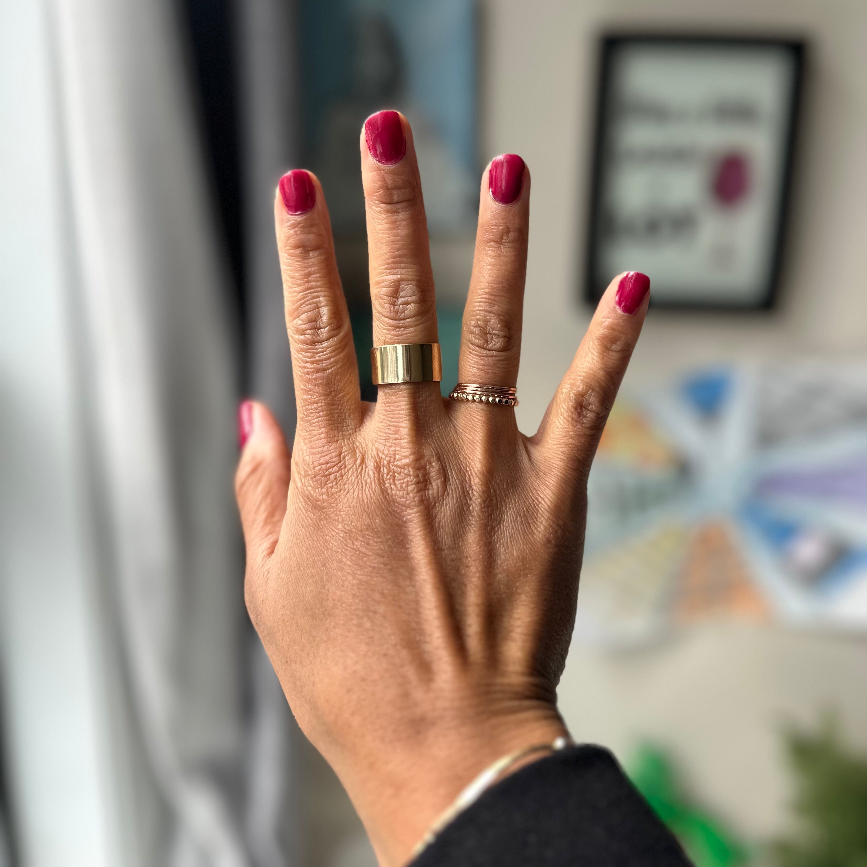 Michelle - Shiny Wide Band Gold Cigar Ring