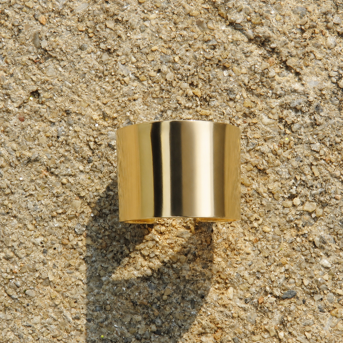 Michelle - Shiny Wide Band Gold Cigar Ring - The Pink Locket