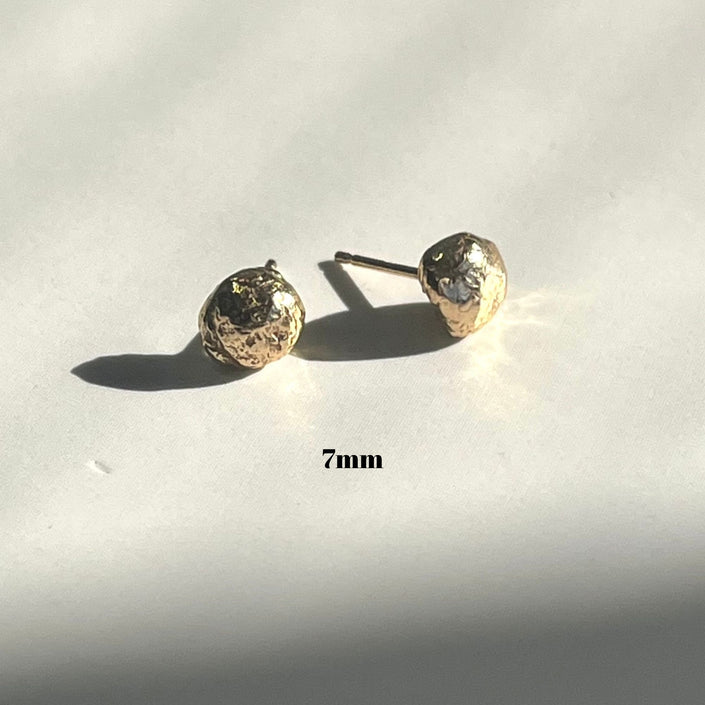Pebble Shaped 14kt Solid Gold Stud Post Earrings - Recycled Gold - The Pink Locket