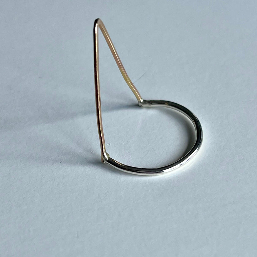 Minimalist V-Shape Thumb & Stacking Ring – 14kt Gold-Filled & Argentium Silver